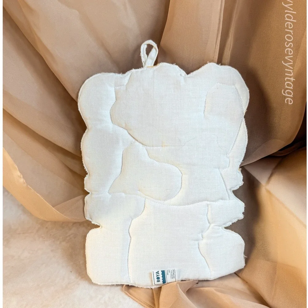 Vintage Teddy Bear with Polka Dots Pot Holder‎